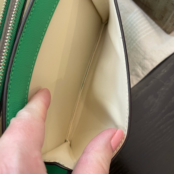 Kate Spade double strap crossbody purse & Kate Spade card holder - Picture 4 of 16